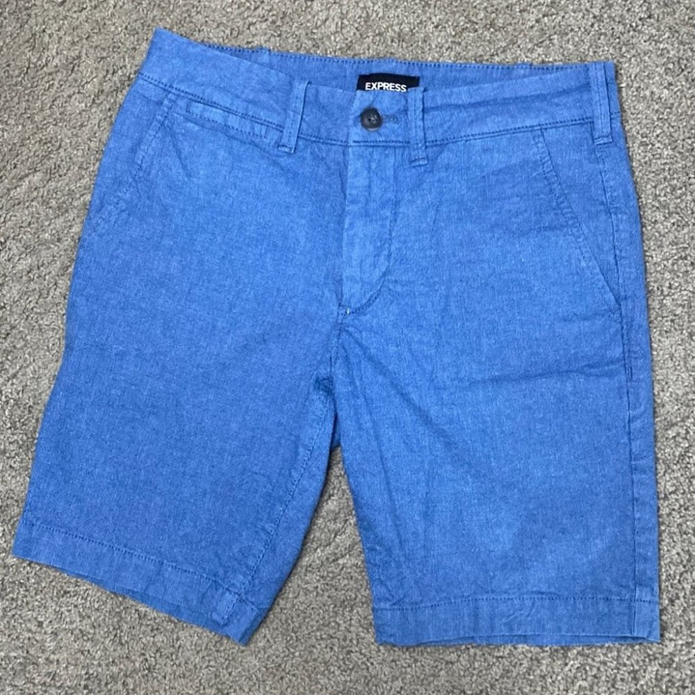 Men’s Express Slim Stretch Above the Knee Shorts (LIKE NEW)